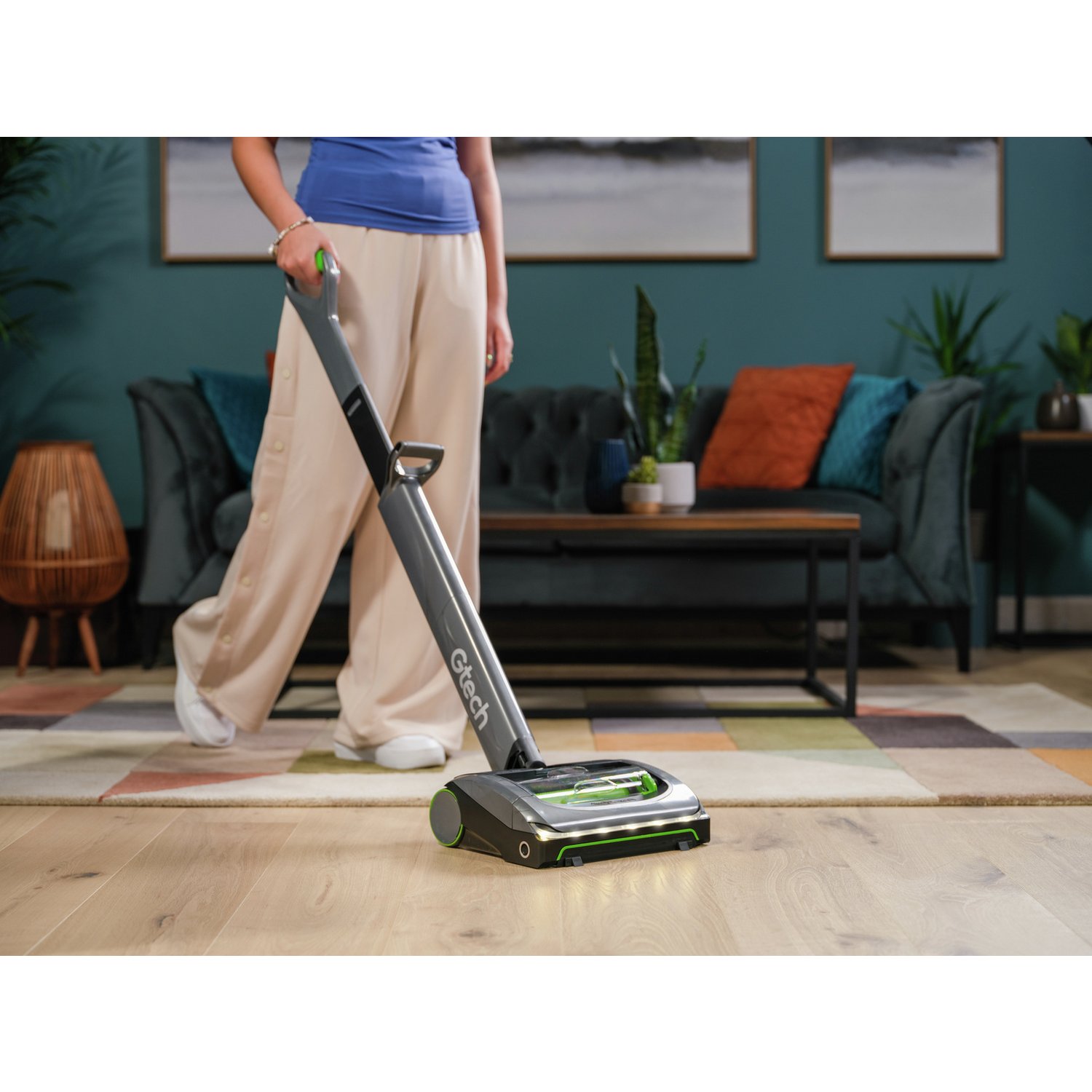 Gtech Duo Cordless Vacuum Bundle